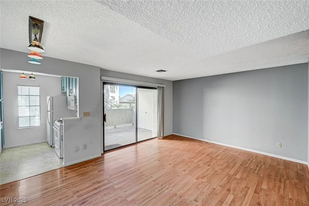 4718 Nara Vista, Las Vegas, NV 89103