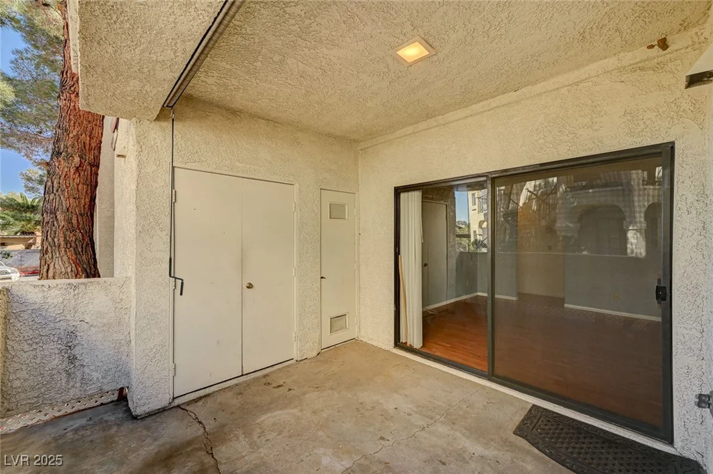 4718 Nara Vista, Las Vegas, NV 89103