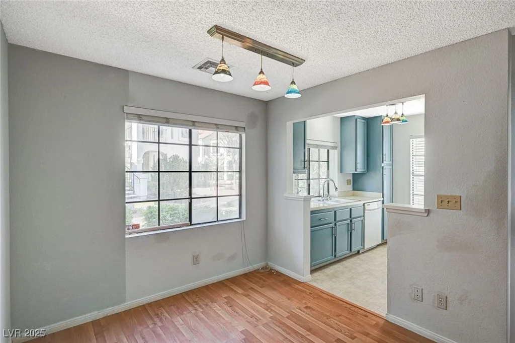 4718 Nara Vista, Las Vegas, NV 89103