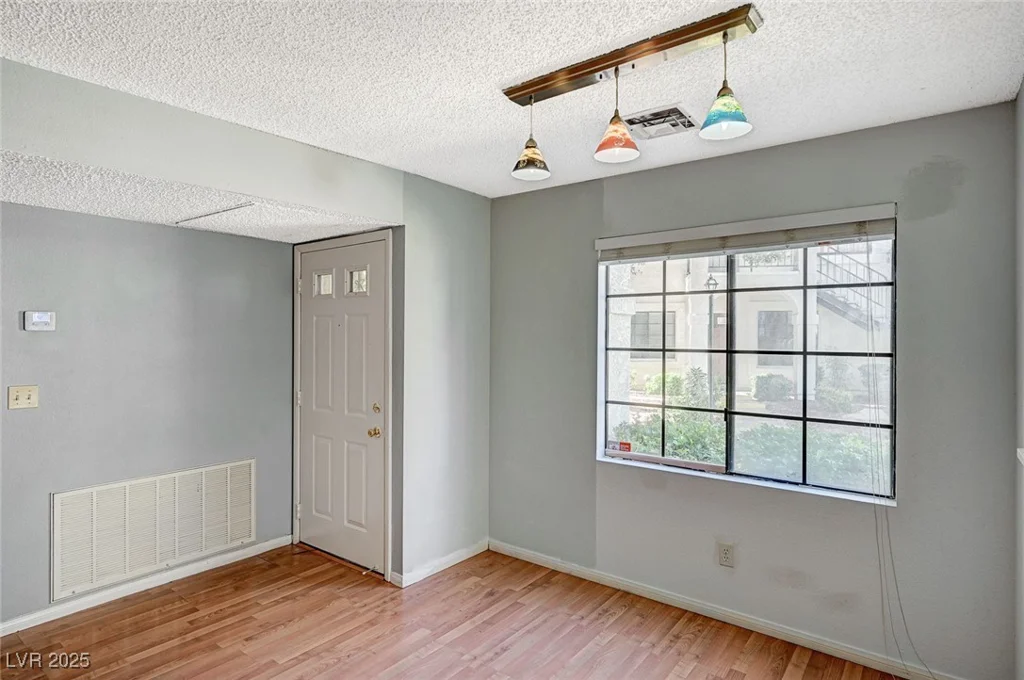 4718 Nara Vista, Las Vegas, NV 89103