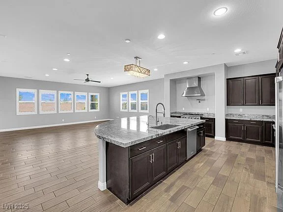 380 Baratheon, Las Vegas, NV 89183