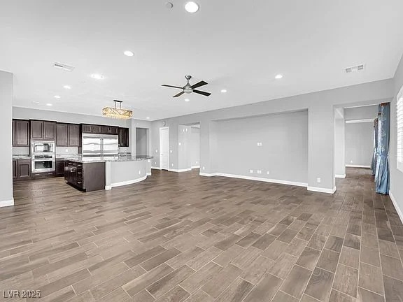 380 Baratheon, Las Vegas, NV 89183