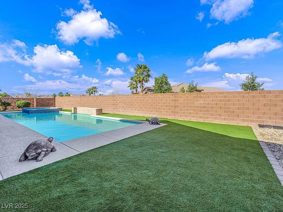 380 Baratheon, Las Vegas, NV 89183