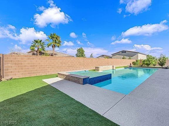 380 Baratheon, Las Vegas, NV 89183