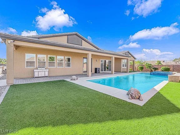 380 Baratheon, Las Vegas, NV 89183