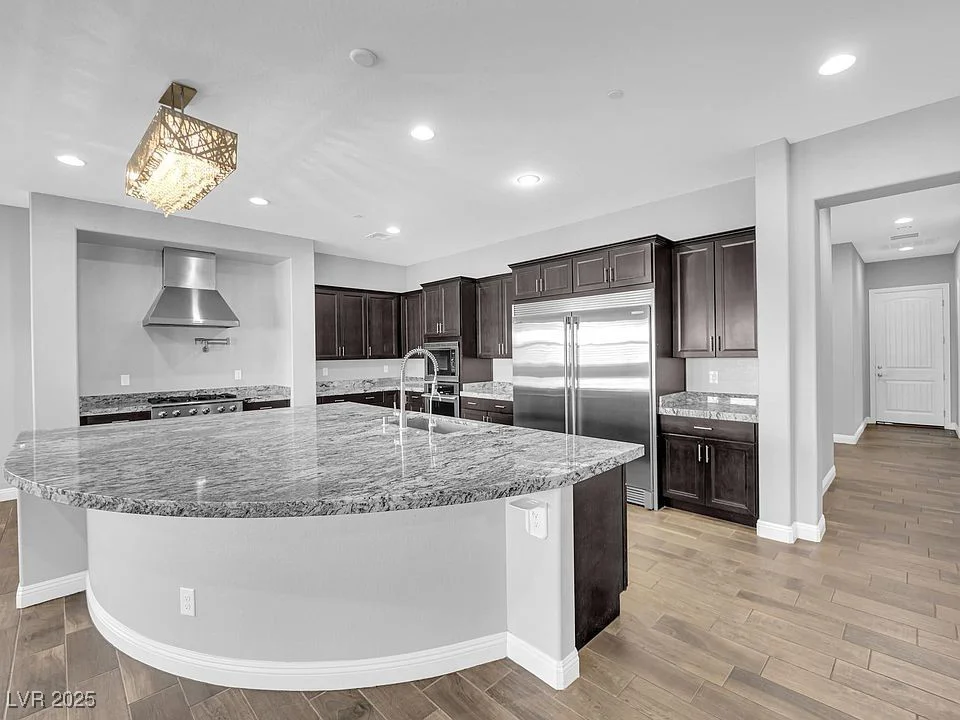380 Baratheon, Las Vegas, NV 89183
