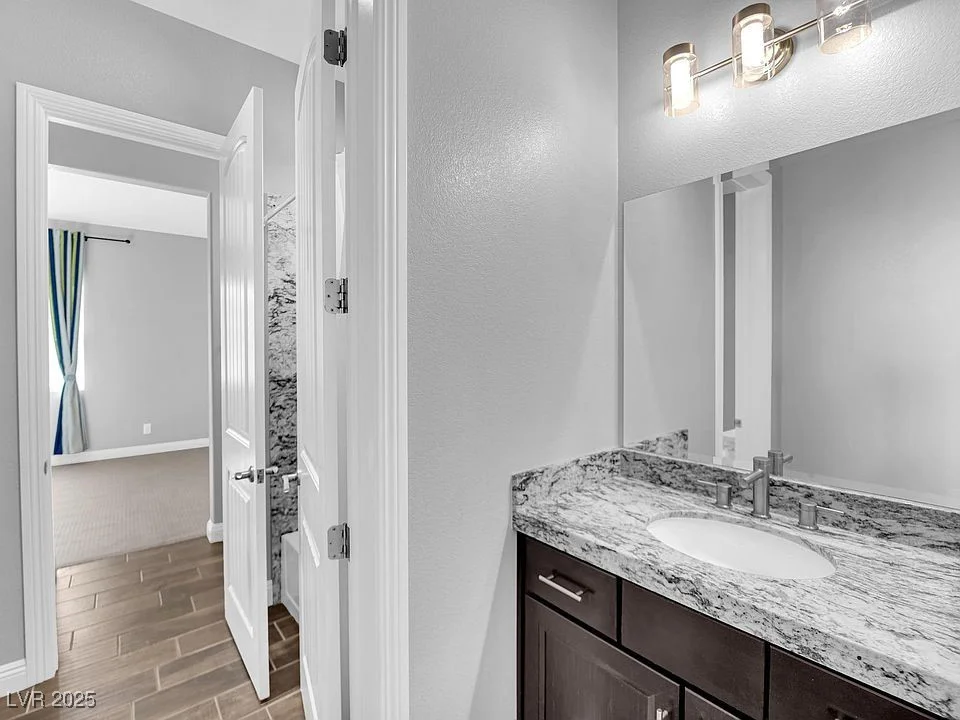 380 Baratheon, Las Vegas, NV 89183