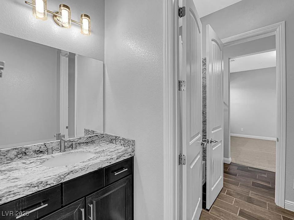 380 Baratheon, Las Vegas, NV 89183