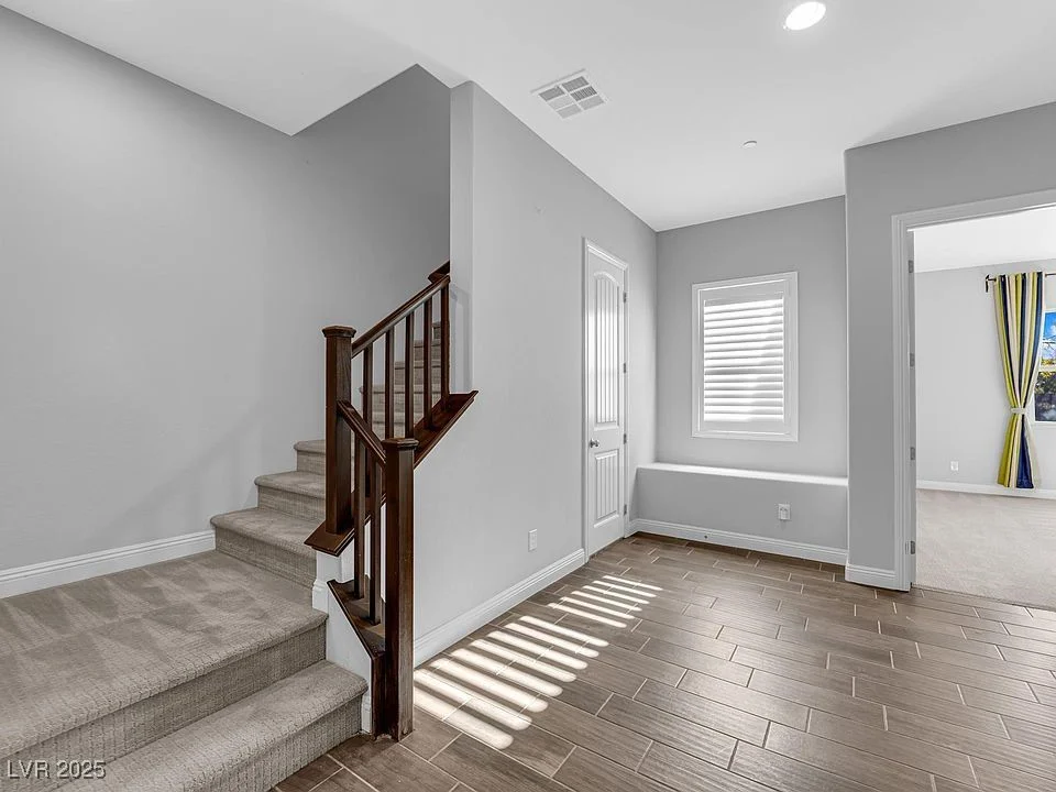 380 Baratheon, Las Vegas, NV 89183