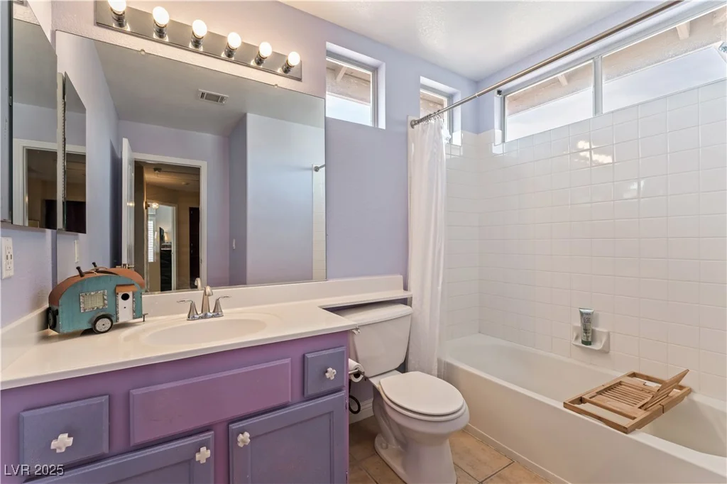 7837 Silver Plateau, Las Vegas, NV 89128