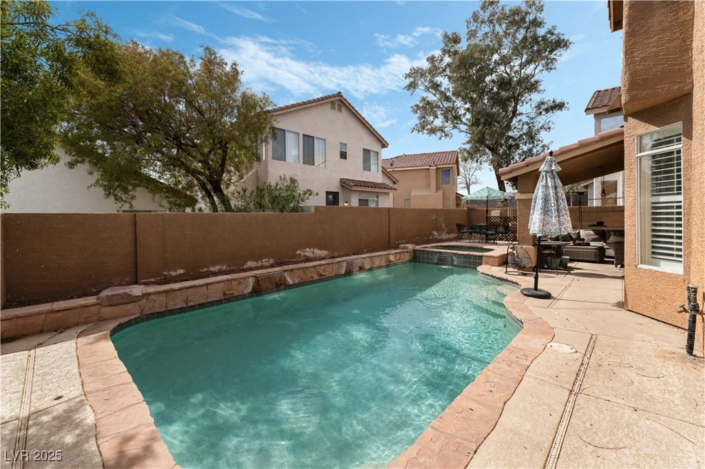 7837 Silver Plateau, Las Vegas, NV 89128