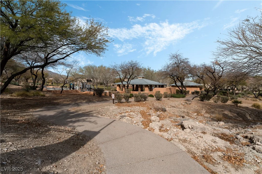 7837 Silver Plateau, Las Vegas, NV 89128