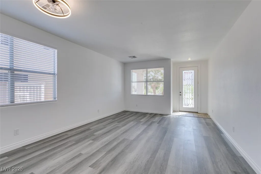 4141 Coburn, North Las Vegas, NV 89032