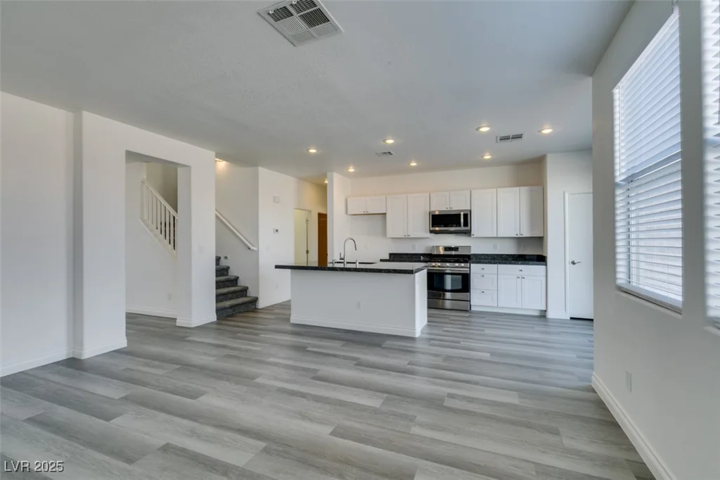 4141 Coburn, North Las Vegas, NV 89032