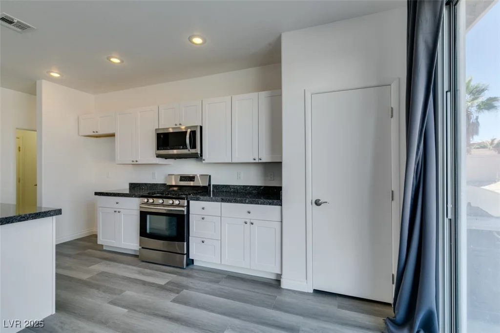 4141 Coburn, North Las Vegas, NV 89032