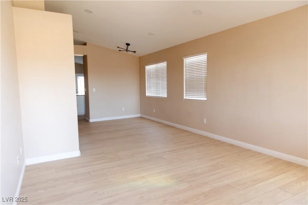9424 Fox Forest, Las Vegas, NV 89129