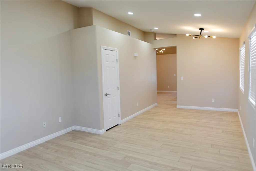 9424 Fox Forest, Las Vegas, NV 89129