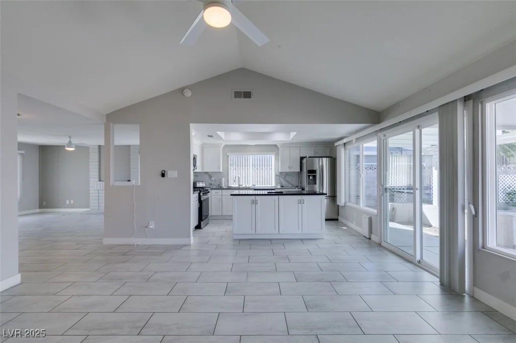 5049 Lancaster, Las Vegas, NV 89120