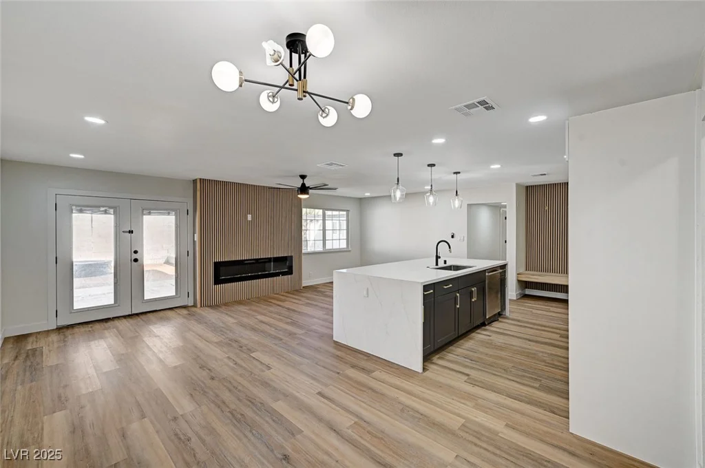 4804 El Tesoro, Las Vegas, NV 89121