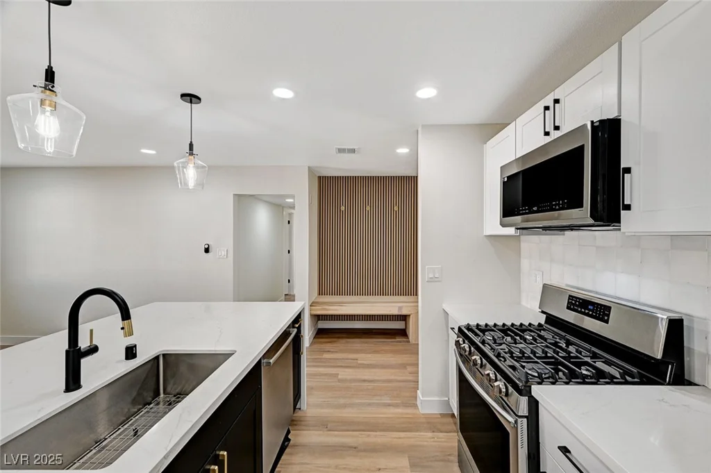 4804 El Tesoro, Las Vegas, NV 89121