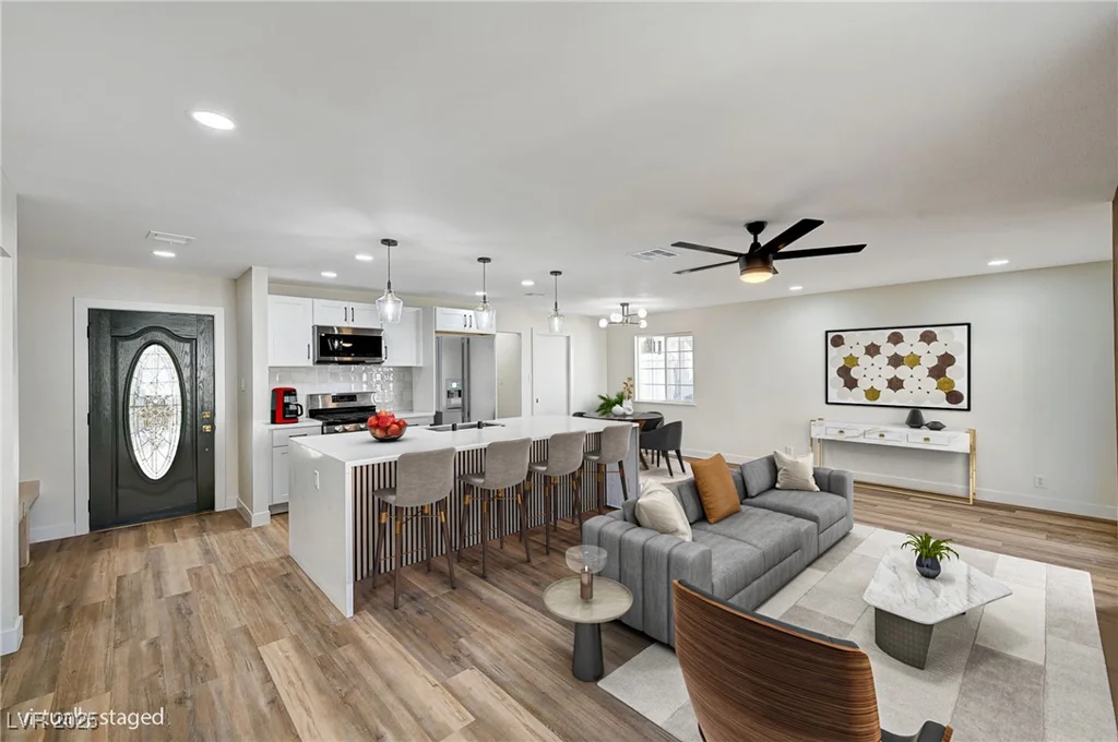 4804 El Tesoro, Las Vegas, NV 89121