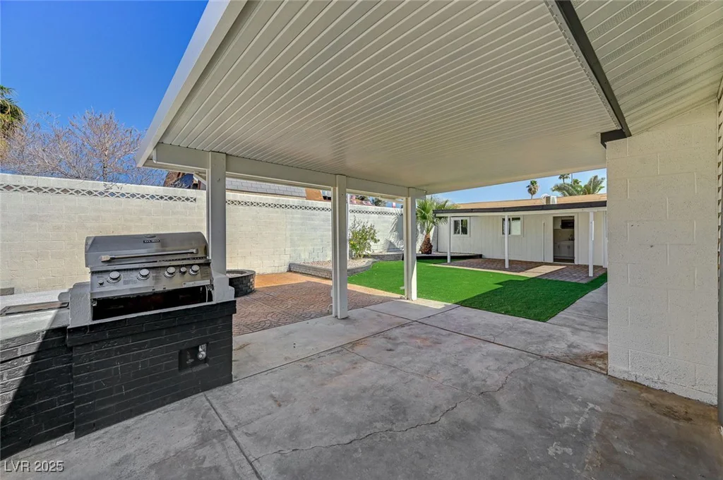 4804 El Tesoro, Las Vegas, NV 89121