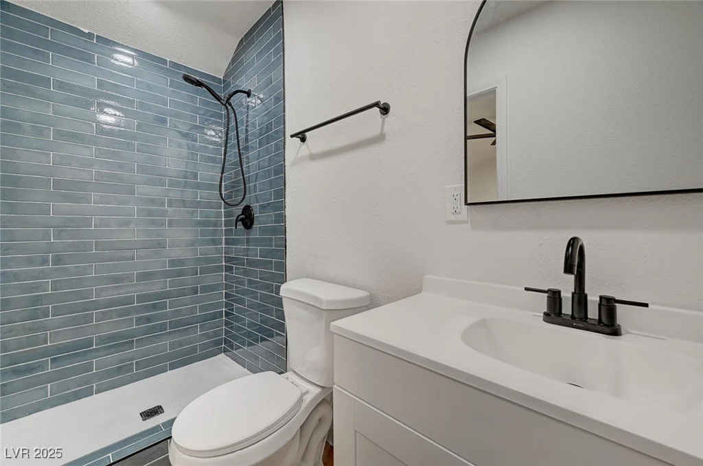 4804 El Tesoro, Las Vegas, NV 89121