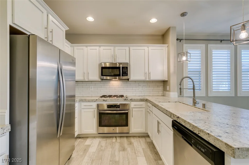 11396 Ogden Mills, Las Vegas, NV 89135