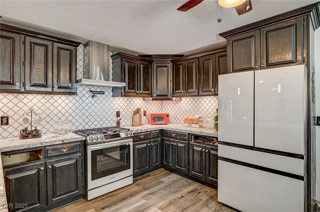 321 Agora, Las Vegas, NV 89110