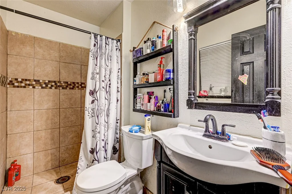 321 Agora, Las Vegas, NV 89110