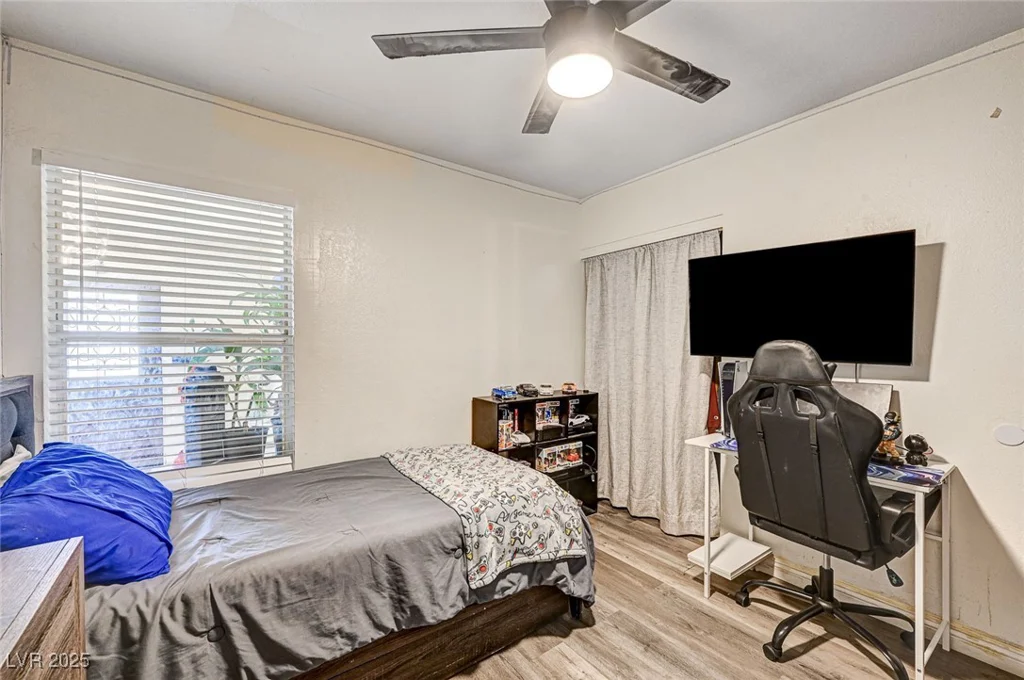 321 Agora, Las Vegas, NV 89110