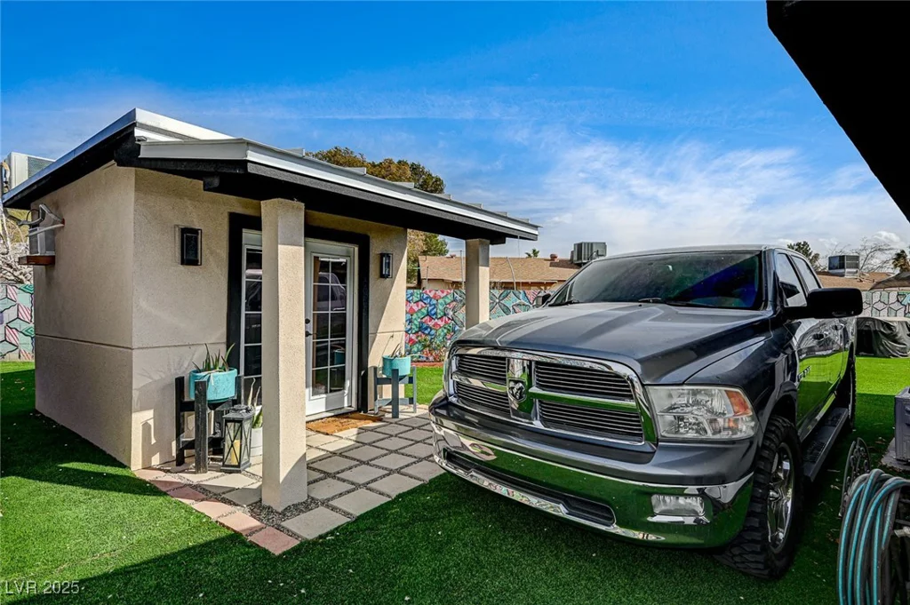 321 Agora, Las Vegas, NV 89110