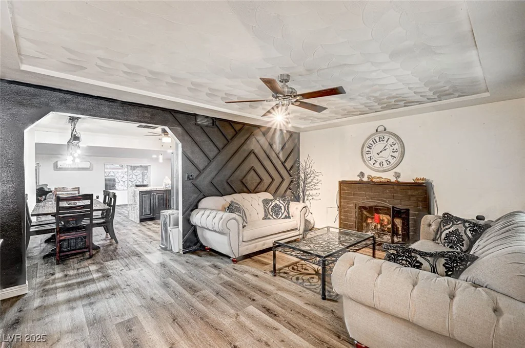321 Agora, Las Vegas, NV 89110