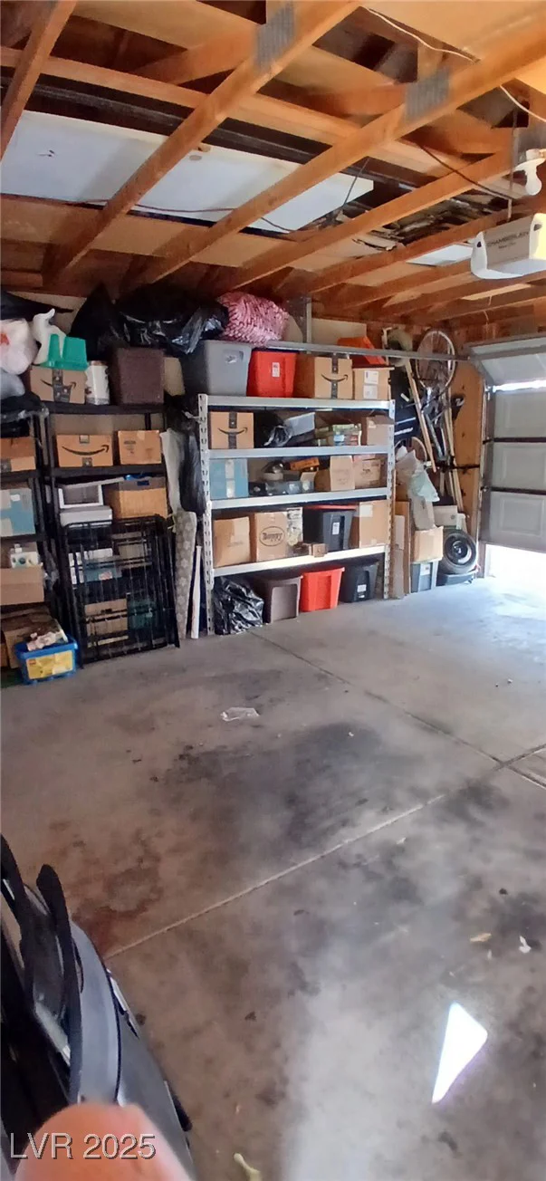6717 Sheffield, Las Vegas, NV 89108
