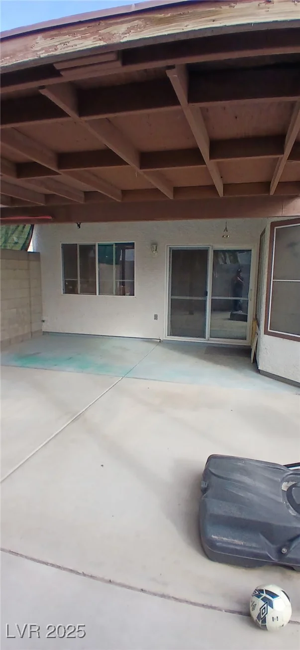 6717 Sheffield, Las Vegas, NV 89108