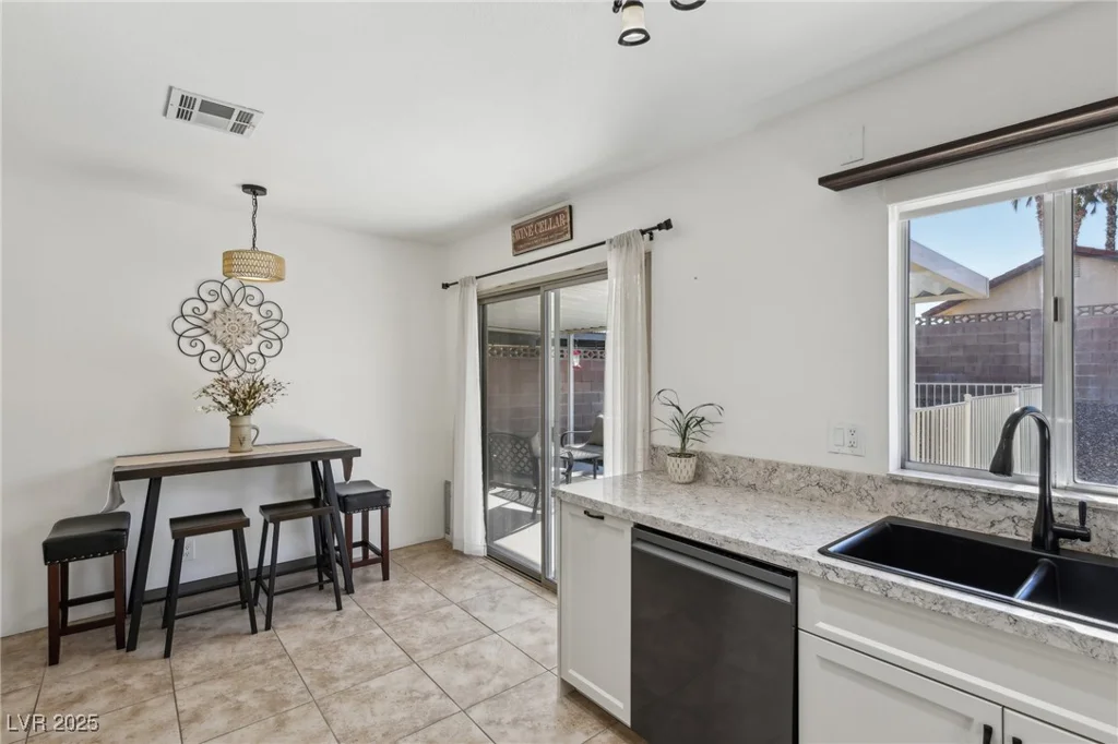 8805 Pavia, Las Vegas, NV 89117
