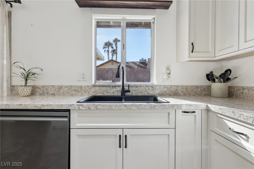 8805 Pavia, Las Vegas, NV 89117