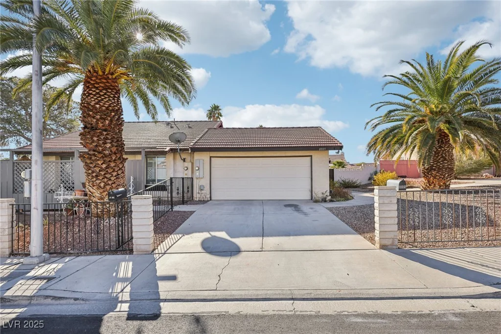 8805 Pavia, Las Vegas, NV 89117
