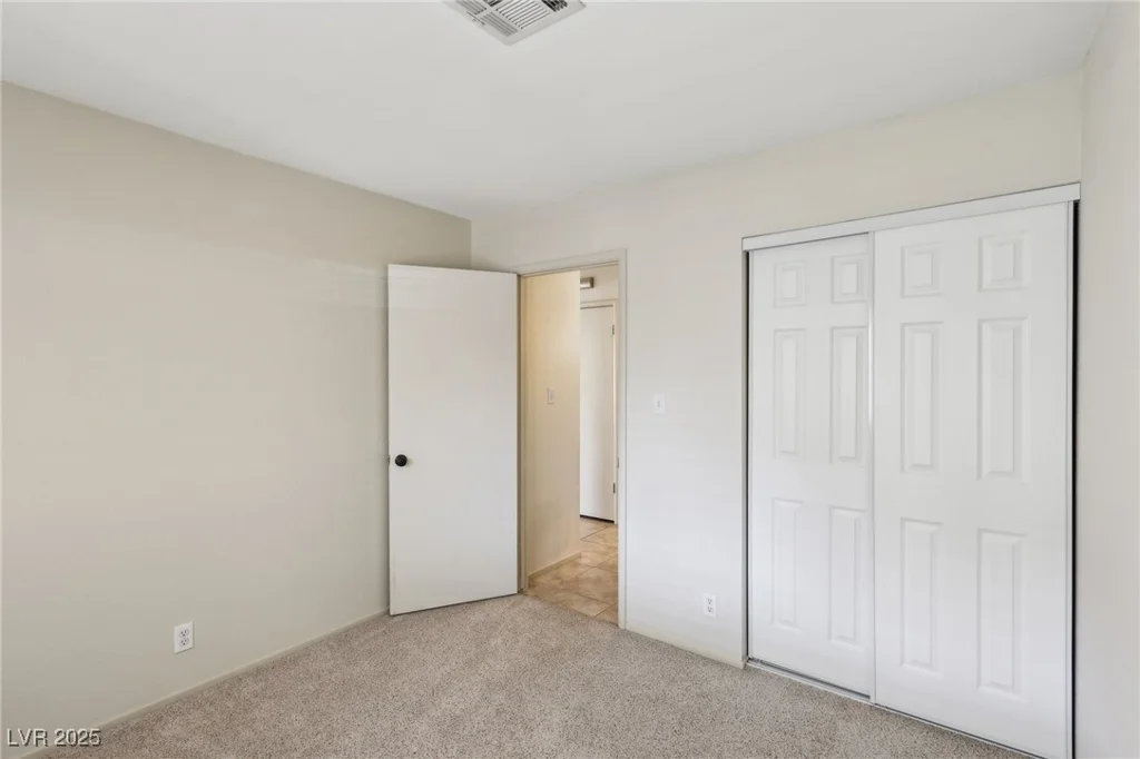 8805 Pavia, Las Vegas, NV 89117
