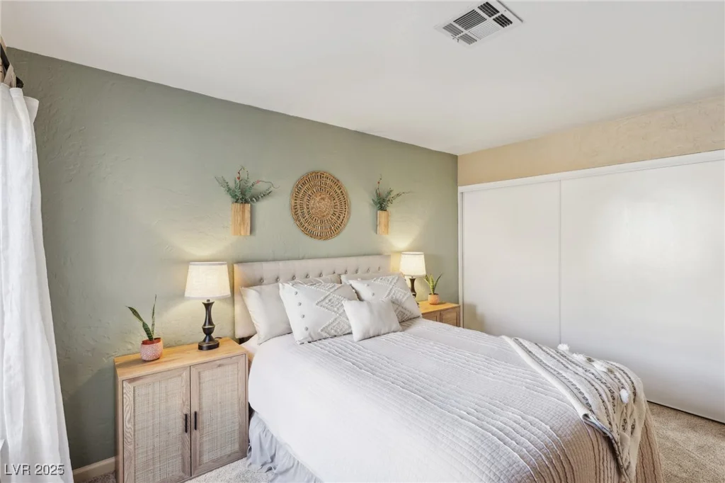 8805 Pavia, Las Vegas, NV 89117