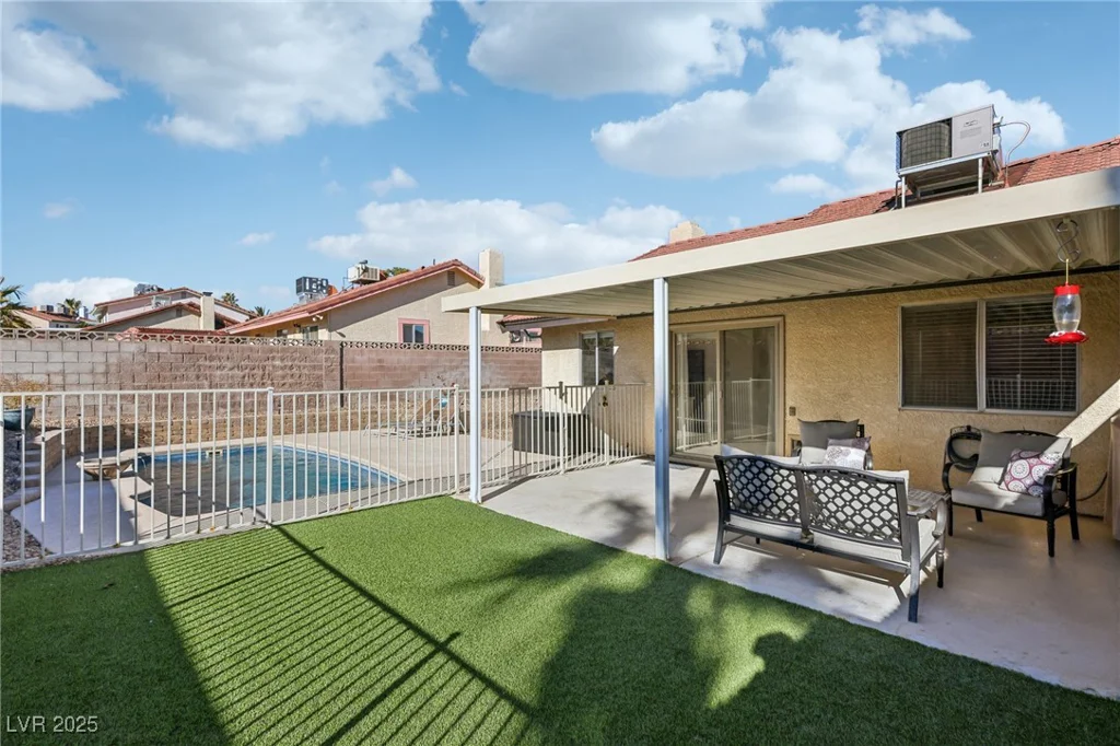 8805 Pavia, Las Vegas, NV 89117