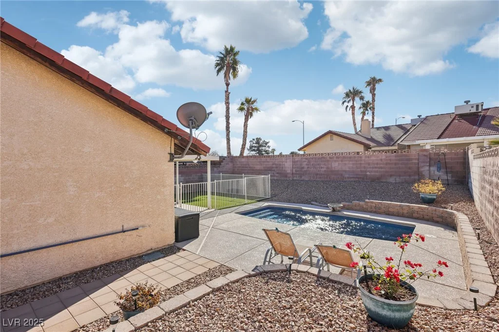 8805 Pavia, Las Vegas, NV 89117