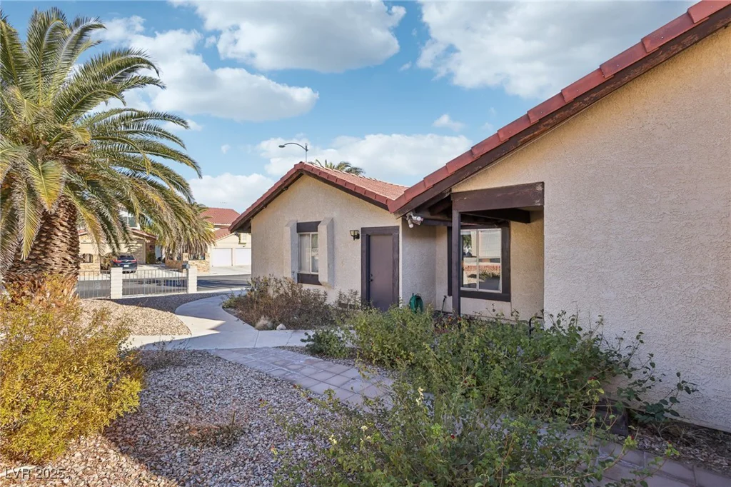 8805 Pavia, Las Vegas, NV 89117