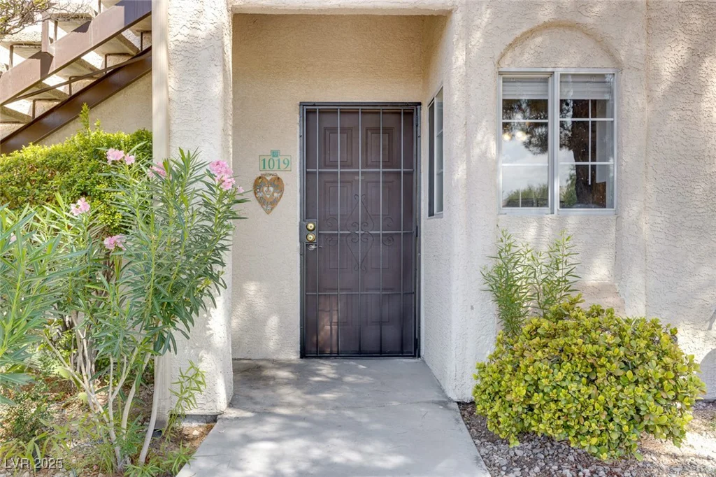 1830 Buffalo, Las Vegas, NV 89128