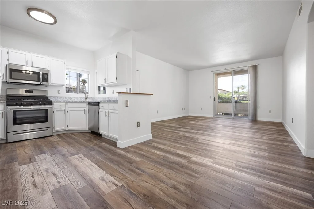 1830 Buffalo, Las Vegas, NV 89128