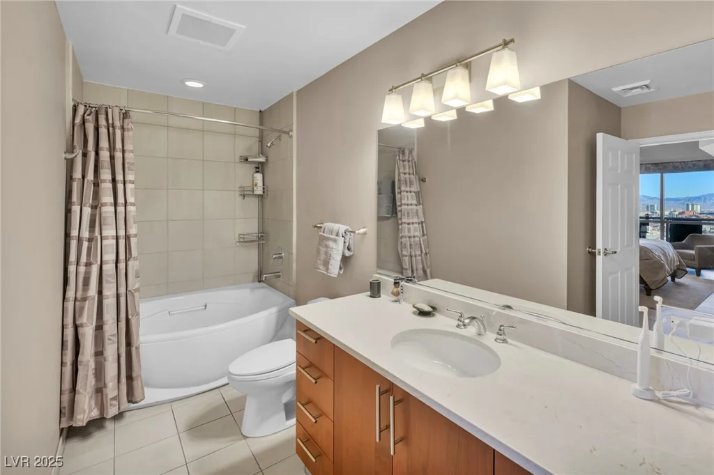 200 Sahara, Las Vegas, NV 89102
