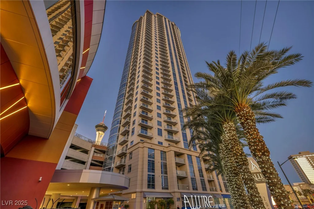 200 Sahara, Las Vegas, NV 89102