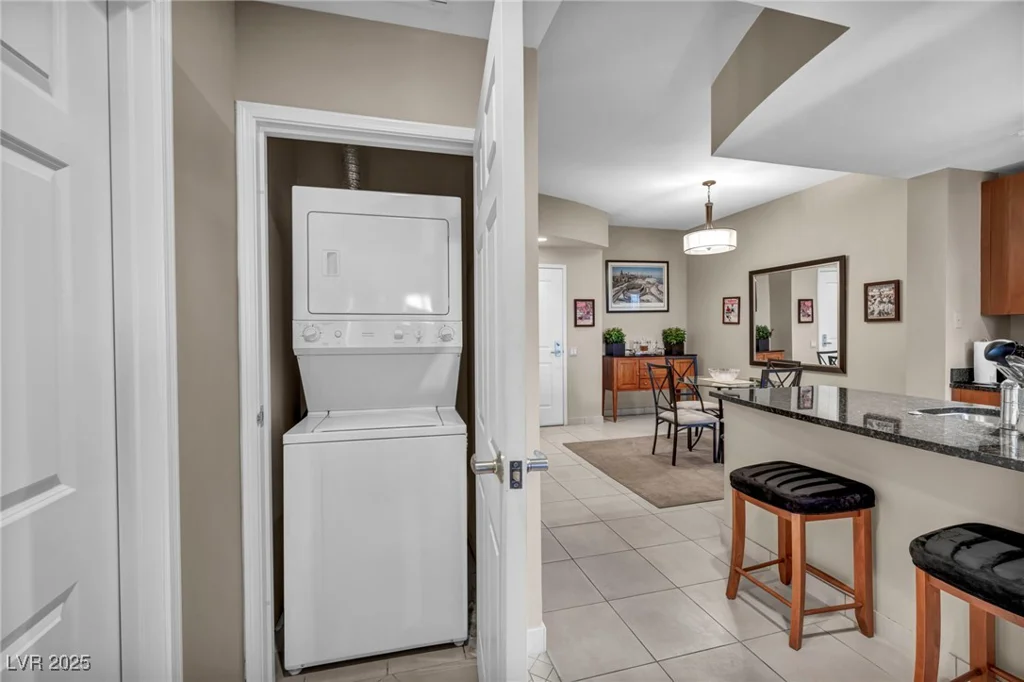 200 Sahara, Las Vegas, NV 89102