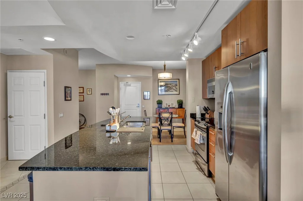 200 Sahara, Las Vegas, NV 89102