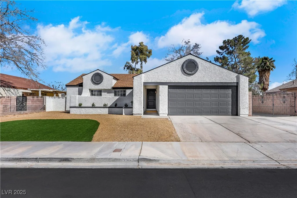 1905 Joella, Las Vegas, NV 89108